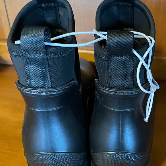 NWT Universal Thread size 8 waterproof black boot - Picture 4 of 5